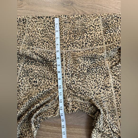 NWT Fabletics Oasis PureLuxe High-Waisted Legging Leopard Print Size 1X - Picture 10 of 12